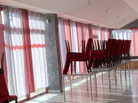 Local commercial 3500 31600 Seysses