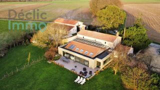  Villa  vendre 15 + pices 416 m