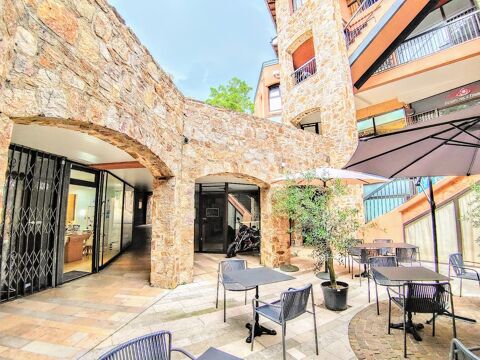 Local commercial 27000 12000 Rodez