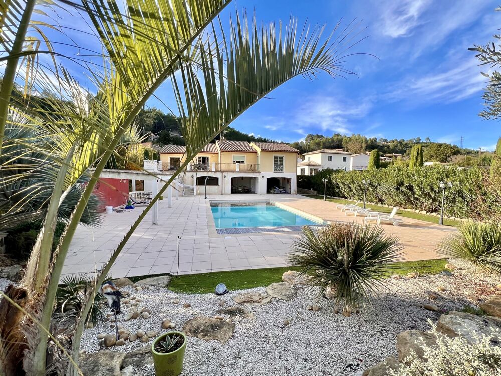 Maison à Taradeau avec une terrasse 34 annonces ajoutées hier