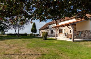  Villa  vendre 9 pices 275 m