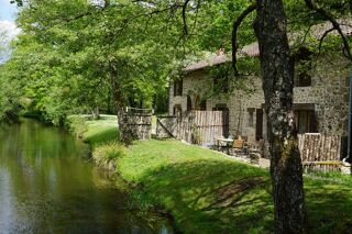  Villa  vendre 15 + pices 800 m Nontron