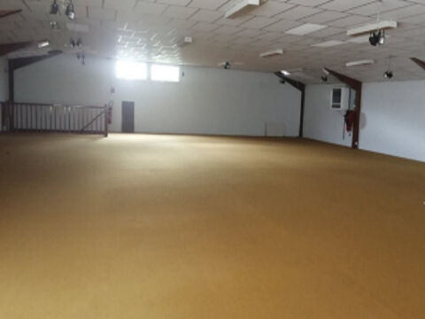    vendre ou  louer  Local dactivits de 1 980 m  Saint-Sverin  Charente (16) 