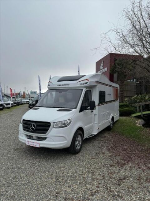 WEINSBERG Camping car  occasion Milhaud 30540