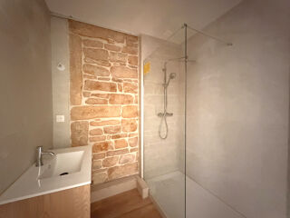 Appartement à louer 3 pièces 87 m²
