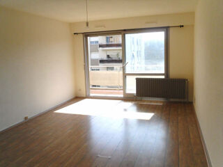  Appartement à louer 1 pièce 40 m²