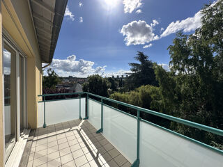  Appartement à louer 3 pièces 70 m²