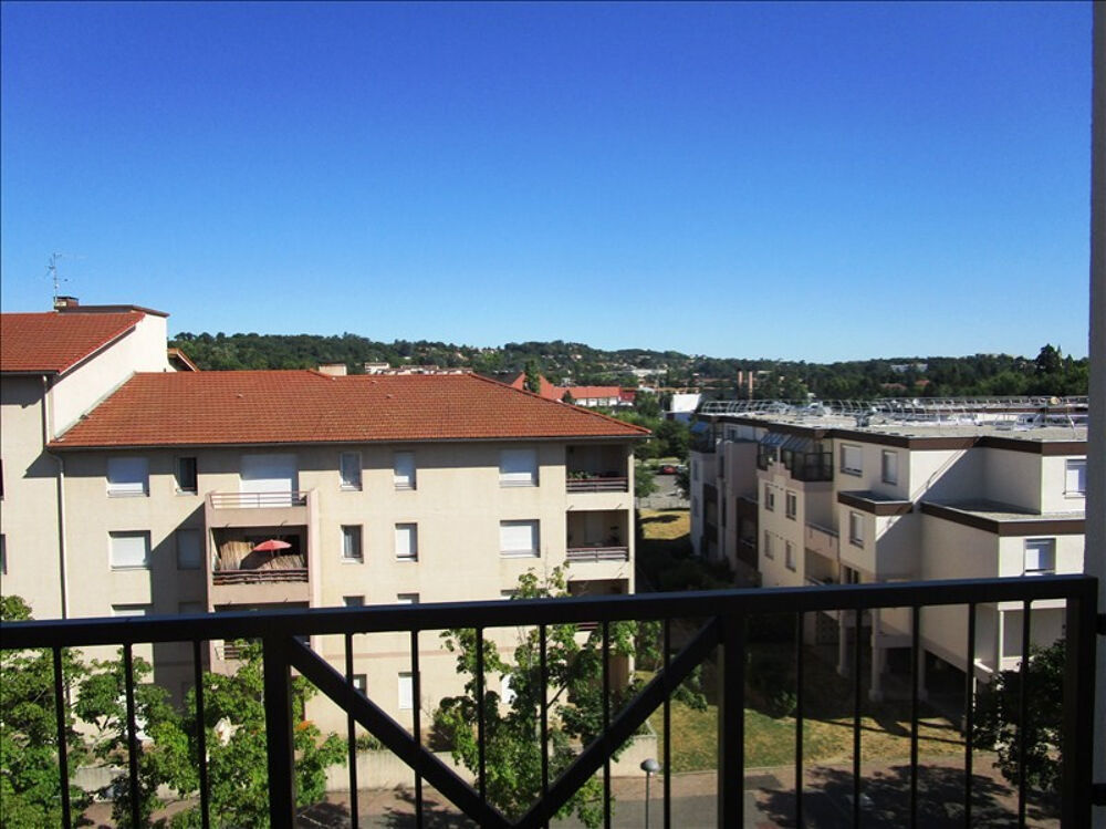 Location Appartement ST GENIS LAVAL GRAND STUDIO AVEC BALCON ET PARKING St genis laval