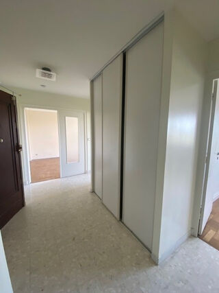  Appartement � louer 2 pi�ces 56 m�