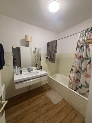  Appartement  vendre 2 pices 69 m