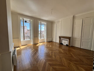 Appartement à louer 2 pièces 51 m²