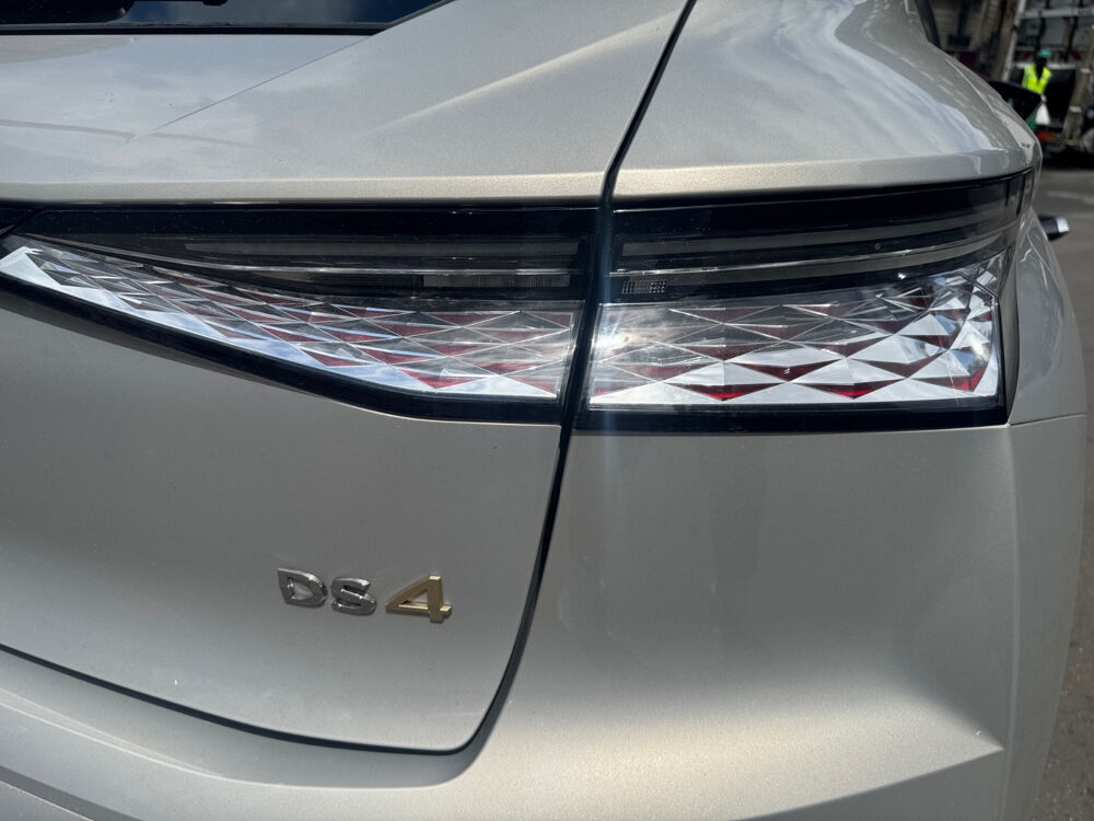 DS4 DS 4 PureTech 130 EAT8 Performance Line+ 2025 occasion 75017 Paris