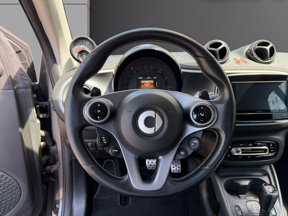 ForTwo Fortwo Coup&eacute; 0.9 109 ch S&S BA6 Brabus 2018 occasion 75017 Paris