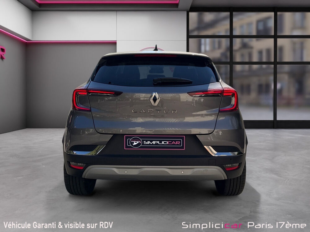 Captur mild hybrid 160 EDC Techno 2023 occasion 75017 Paris