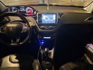 208 1.2 PureTech 110ch S&S BVM5 GT Line 2015 occasion 75017 Paris