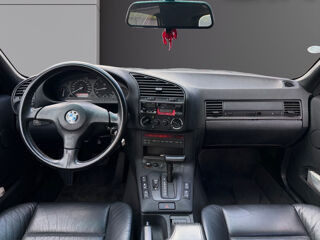 S&eacute;rie 3 325i A 1994 occasion 75017 Paris