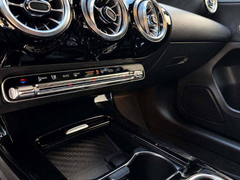 Classe A 180 7G-DCT AMG Line 2023 occasion 75017 Paris