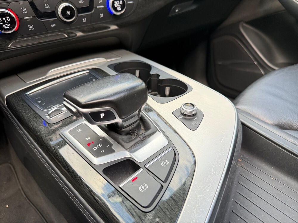 Q7 3.0 V6 TDI Clean Diesel 272 Tiptronic 8 Quattro 7pl Avus 2015 occasion 75017 Paris