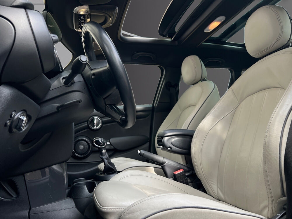 Cooper Hatch 5 Portes 136 ch BVA6 Edition Blackfriars 2018 occasion 75017 Paris