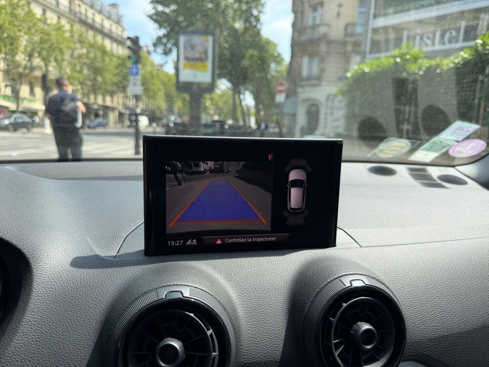 Q2 1.4 TFSI COD 150 ch S tronic 7 Design Luxe 2017 occasion 75017 Paris