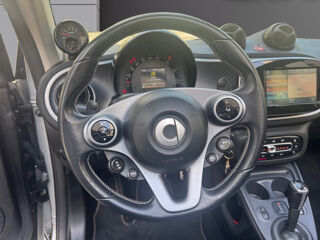 ForTwo Fortwo Cabrio 0.9 109 ch S&S BA6 Brabus Xclusive 2017 occasion 75017 Paris