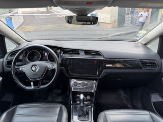 Touran 1.6 TDI 115 BMT DSG7 7pl R-Line 2018 occasion 75017 Paris