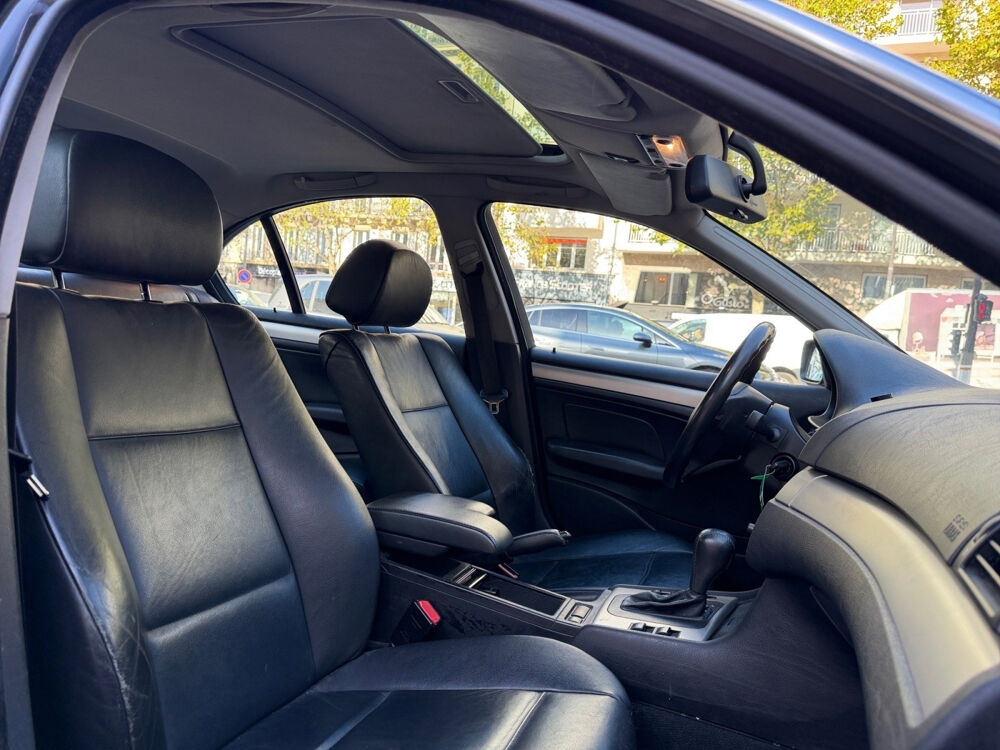 S&eacute;rie 3 330d Pack Luxe A 2003 occasion 75017 Paris