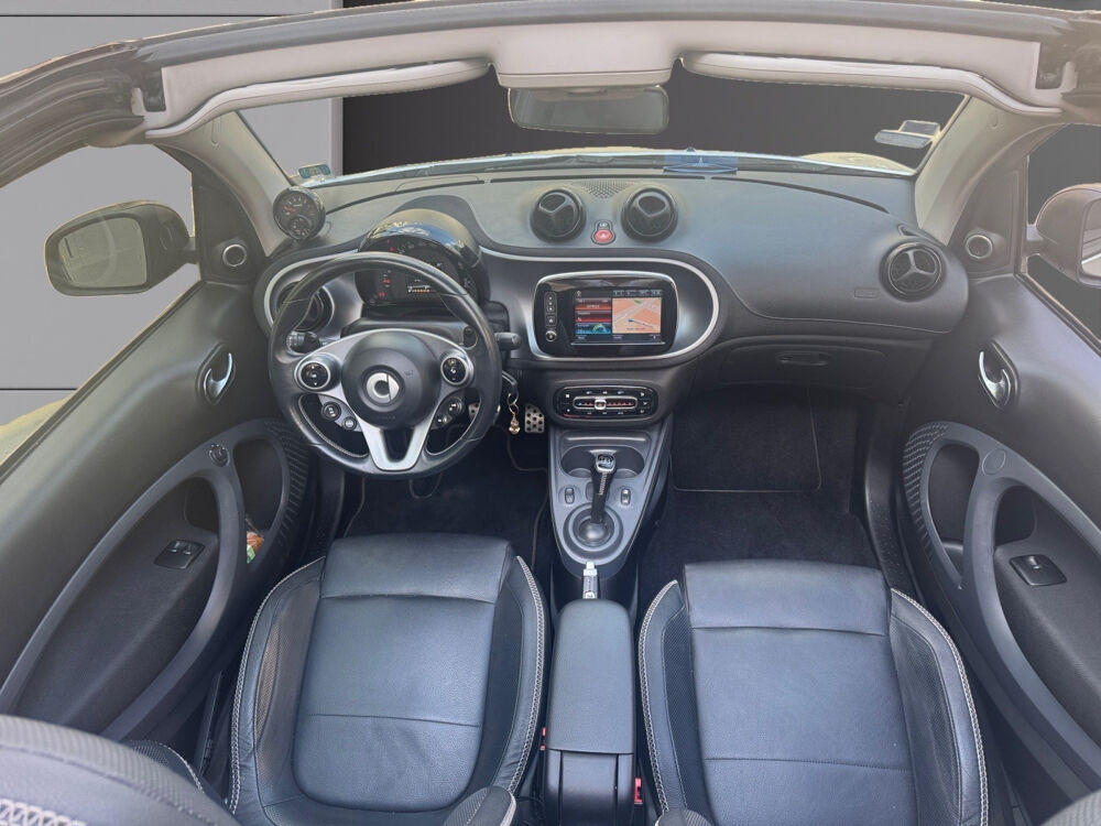 ForTwo Fortwo Cabrio 0.9 109 ch S&S BA6 Brabus Xclusive 2017 occasion 75017 Paris