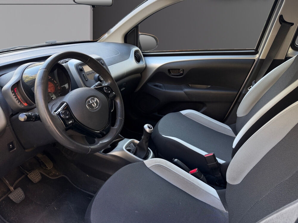 Aygo 1.0 VVT-i x-play 2015 occasion 75017 Paris