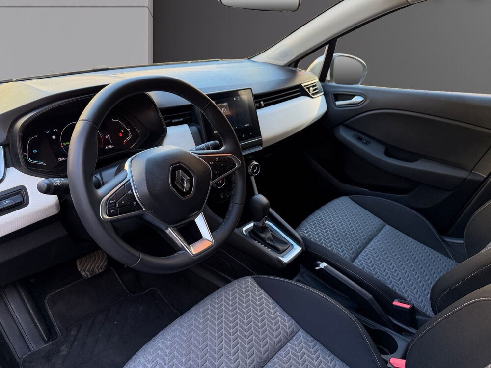 Clio V Clio E-Tech full hybrid 145 Evolution 2023 occasion 75017 Paris