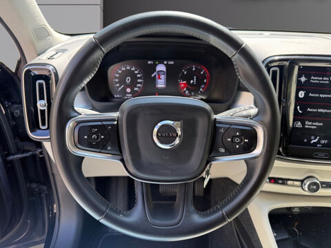 XC40 D3 AdBlue 150 ch Geartronic 8 Momentum 2019 occasion 75017 Paris