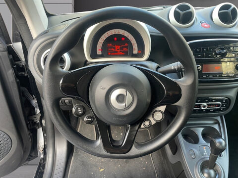 ForTwo Fortwo Coup&eacute; 1.0 71 ch S&S BA6 Pure 2017 occasion 75017 Paris