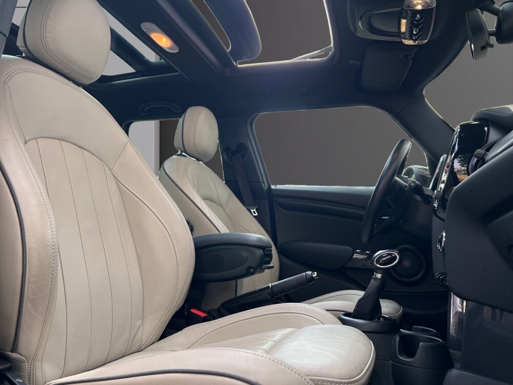 Cooper Hatch 5 Portes 136 ch BVA6 Edition Blackfriars 2018 occasion 75017 Paris