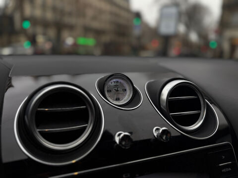 Bentayga V8 4.0 550 ch BVA 2019 occasion 75017 Paris