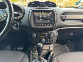 Renegade 1.3 GSE T4 150 ch BVR6 Limited 2019 occasion 75017 Paris