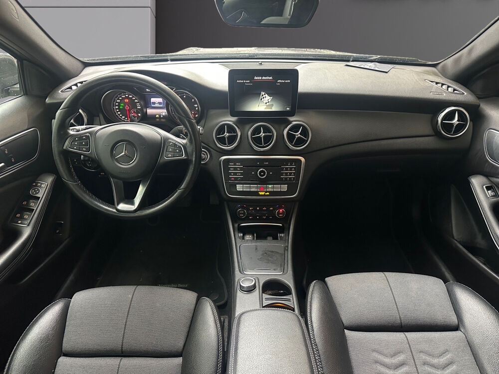 Classe GLA GLA 200 d 7-G DCT Business Edition 2017 occasion 75017 Paris
