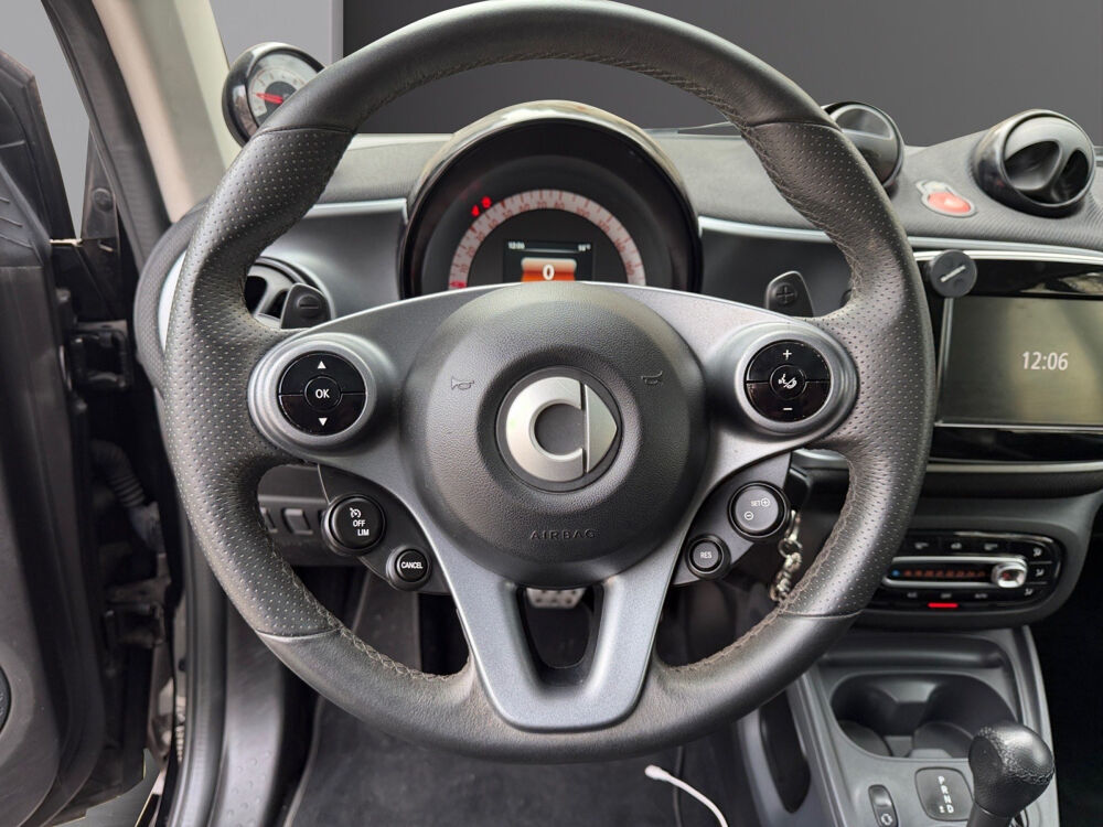 ForTwo Fortwo Coup&eacute; 0.9 90 ch S&S BA6 Prime 2018 occasion 75017 Paris