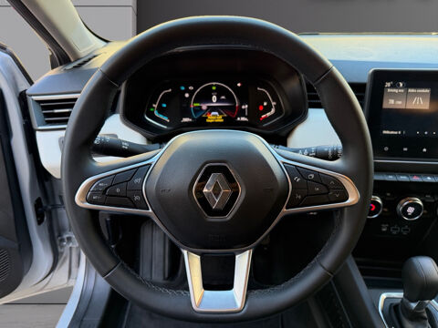 Clio V Clio E-Tech full hybrid 145 Evolution 2023 occasion 75017 Paris