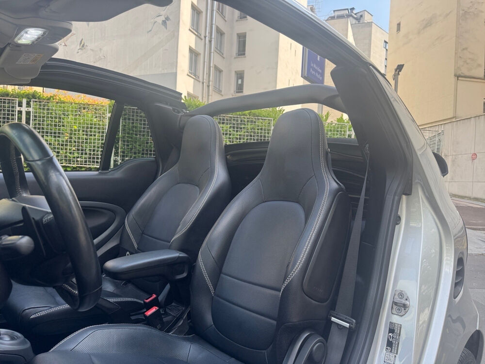 ForTwo Fortwo Cabrio 0.9 109 ch S&S BA6 Brabus Xclusive 2017 occasion 75017 Paris