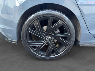 Golf 1.5 eTSi DSG7 R LINE 2024 occasion 75017 Paris