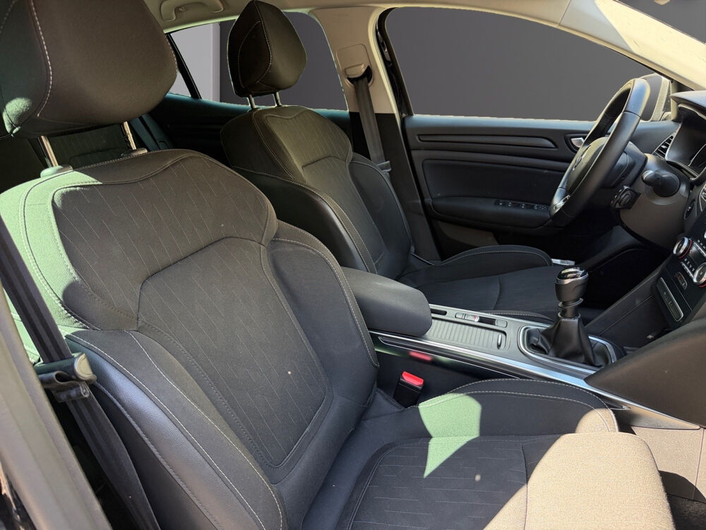 Megane IV M&eacute;gane IV Berline TCe 115 FAP Limited 2019 occasion 75017 Paris