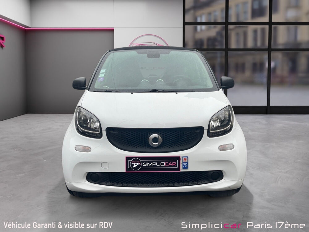 ForTwo Fortwo Coup&eacute; 1.0 71 ch S&S BA6 Pure 2017 occasion 75017 Paris