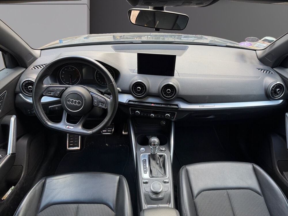 Q2 1.4 TFSI COD 150 ch S tronic 7 S Line 2017 occasion 75017 Paris