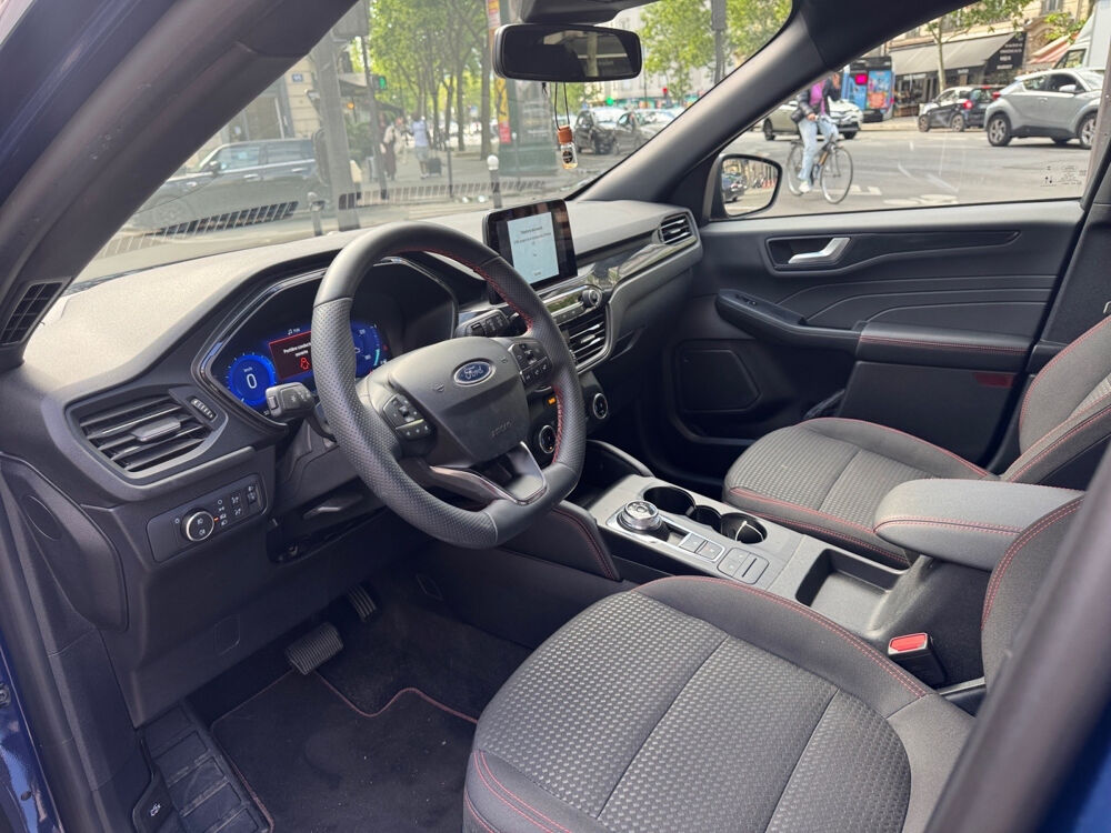 Kuga 2.5 Duratec 190 ch FHEV I-AWD Powershift ST-Line 2023 occasion 75017 Paris