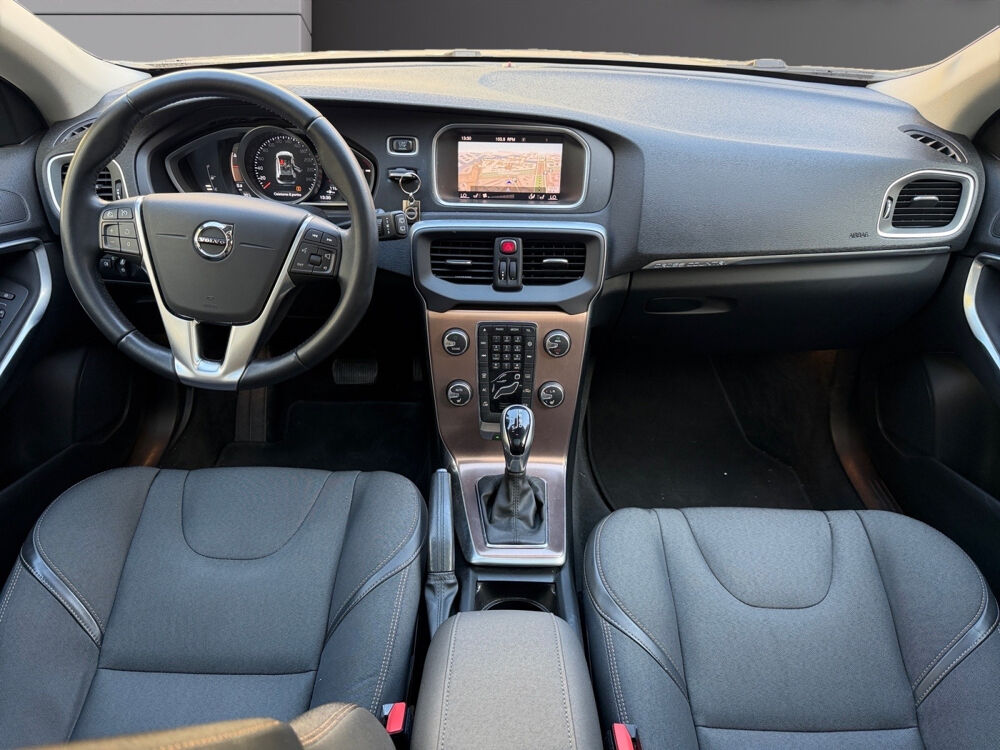 V40 Cross Country T3 152 Geartronic 6 Oversta Edition 2018 occasion 75017 Paris
