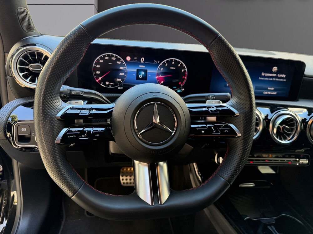 Classe A 180 7G-DCT AMG Line 2023 occasion 75017 Paris