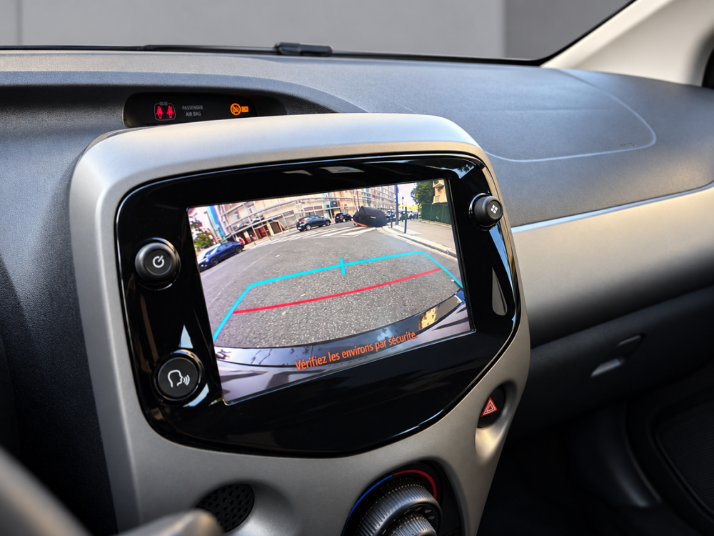 Aygo 1.0 VVT-i x-shift x-play 2019 occasion 75017 Paris