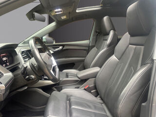 Q4 e-tron Sportback 40 204 ch 82 kW Design Luxe 2022 occasion 75017 Paris