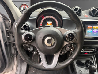 ForFour Forfour 0,82 ch Electrique BVA1 Passion 2019 occasion 75017 Paris