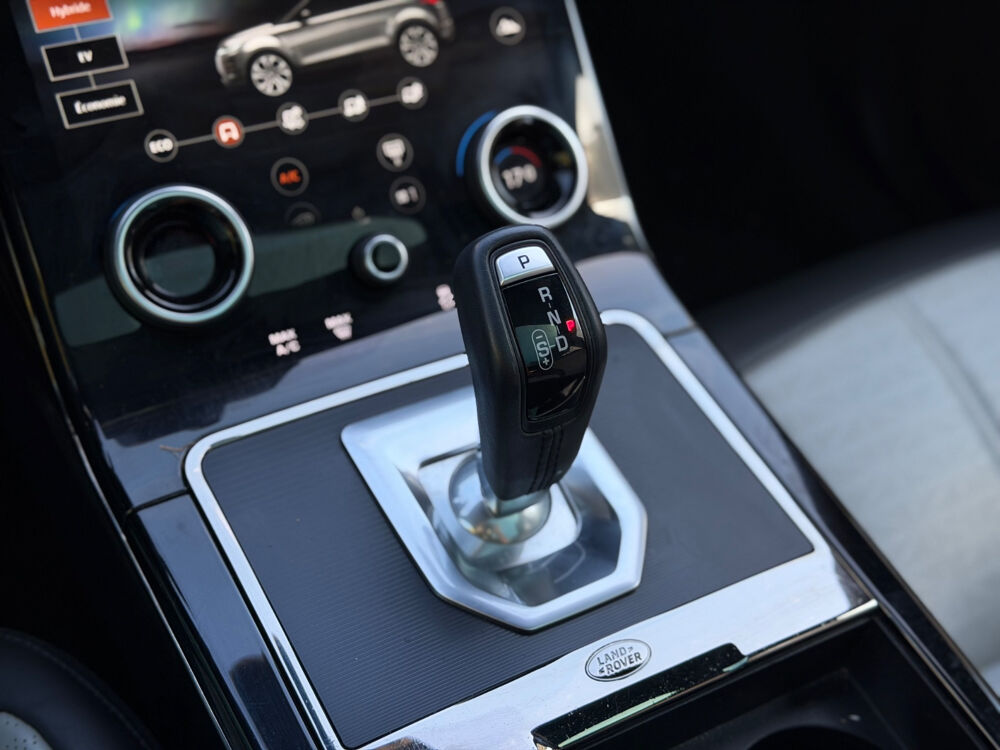 Range Rover Evoque Mark I P300e PHEV AWD BVA8 R-Dynamic 2020 occasion 75017 Paris